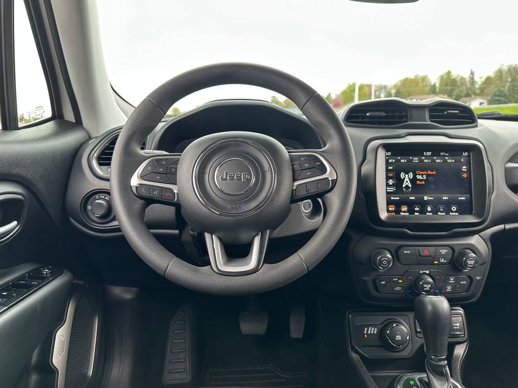 Certified 2023 Jeep Renegade Latitude AWD/4WD image 15