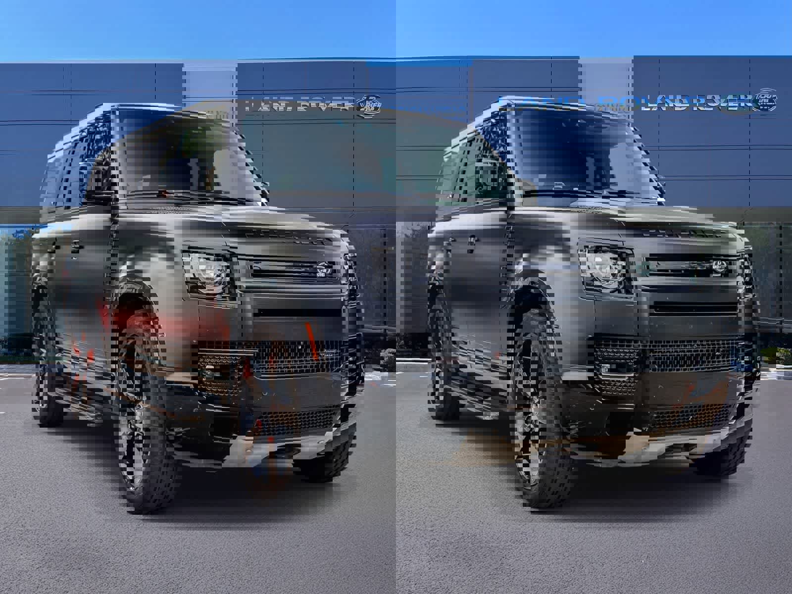 Used 2023 Land Rover Defender 130 X-Dynamic SE image 3