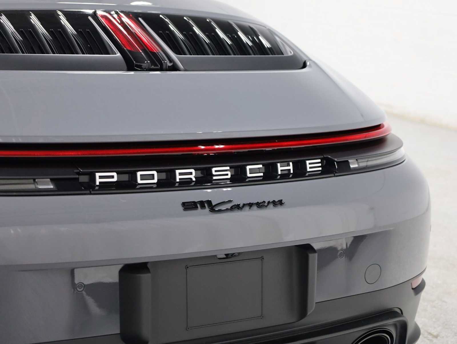 Certified 2025 Porsche 911 Carrera RWD image 8
