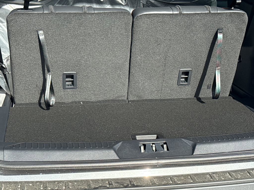 New 2026 Ford Explorer ST-Line image 21