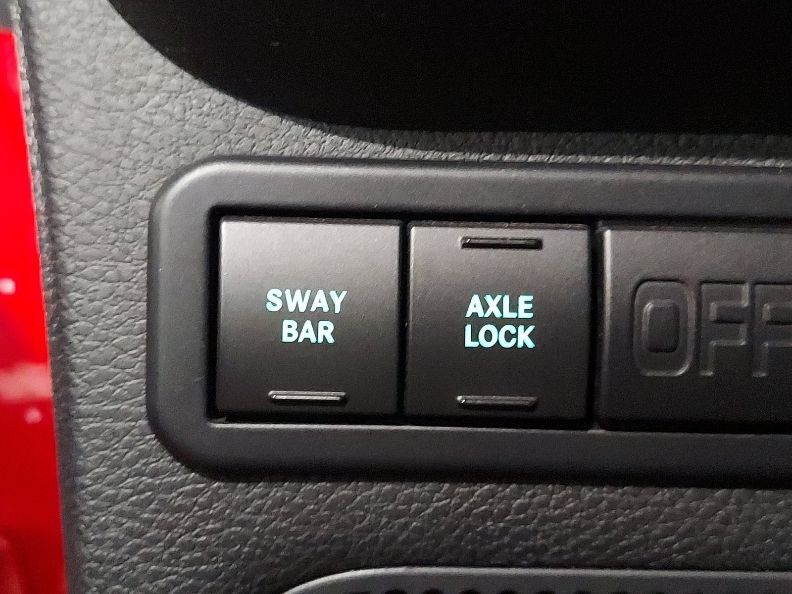 Used 2018 Jeep Wrangler Unlimited Rubicon w/ Connectivity Group AWD/4WD image 25