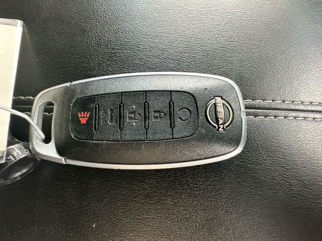 Used 2025 Nissan Pathfinder SV AWD/4WD image 28