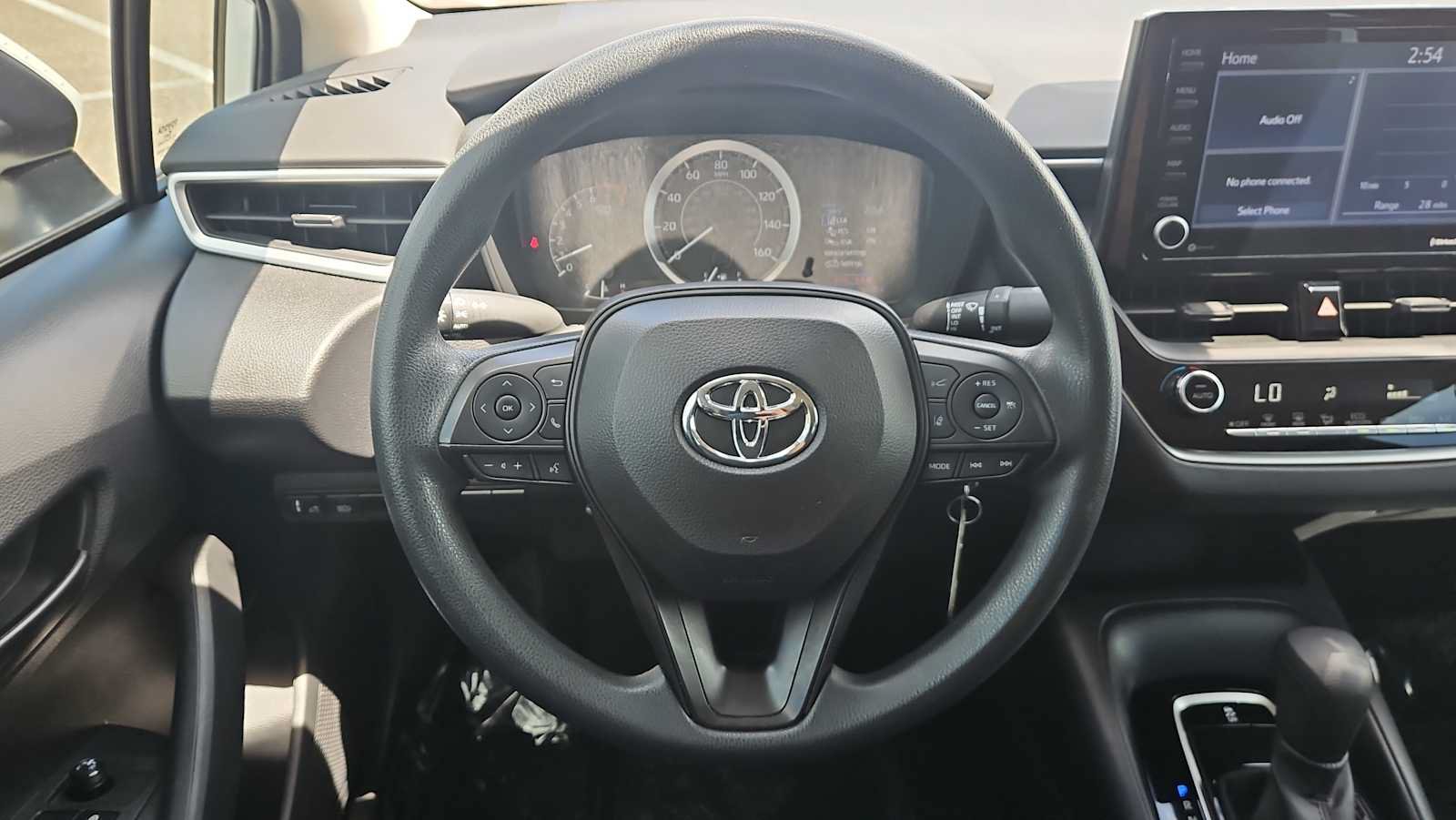 Used 2022 Toyota Corolla LE FWD image 11