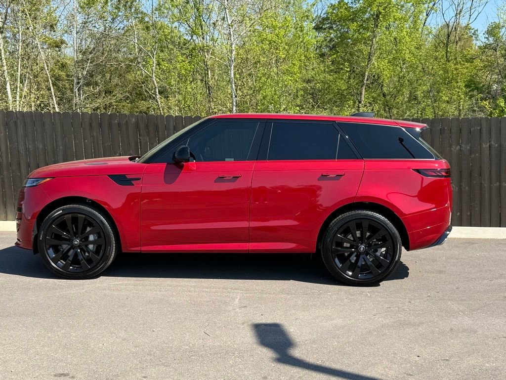 Certified 2025 Land Rover Range Rover Sport Dynamic SE image 2