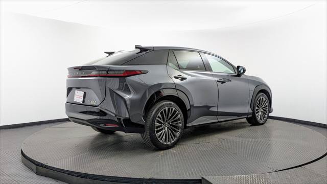 Used 2023 Lexus RZ 450e Premium w/ Accessory Package (2T) AWD/4WD image 8