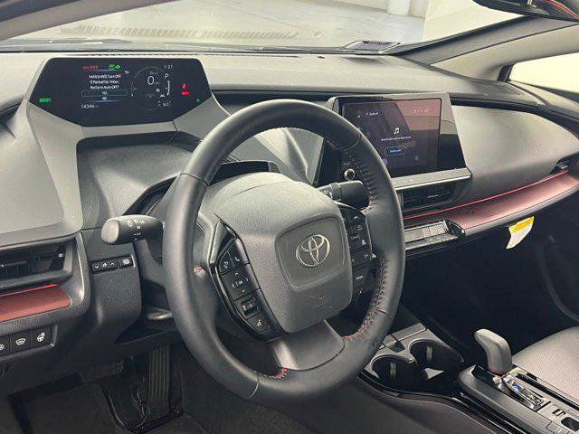 Used 2025 Toyota Prius Plug-In Hybrid FWD image 9