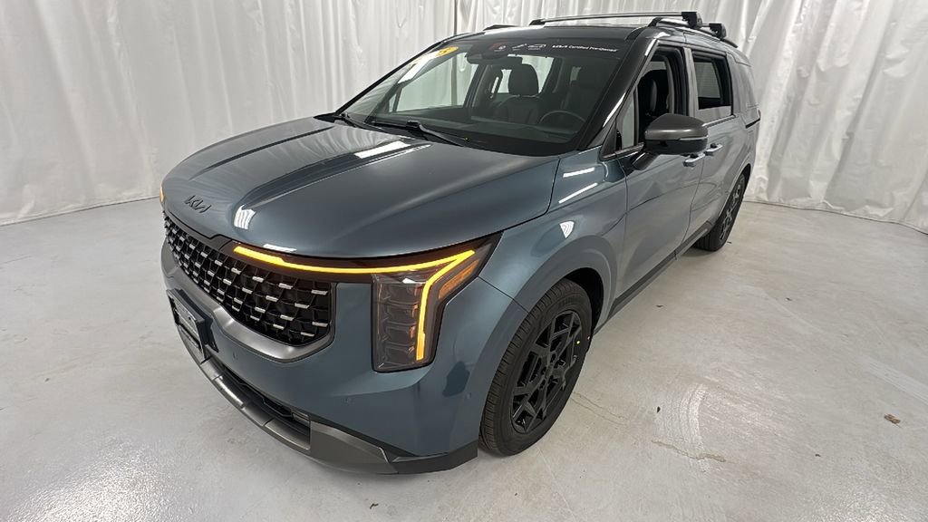 Used 2025 Kia Carnival SX Prestige image 7