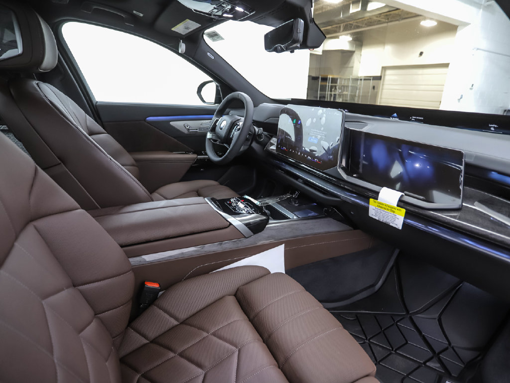 New 2027 BMW 740i xDrive w/ Executive Package AWD/4WD image 20