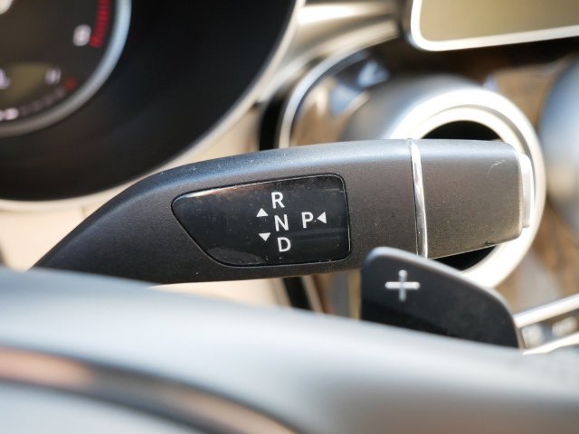 Used 2018 Mercedes-Benz GLC 300 4MATIC image 25