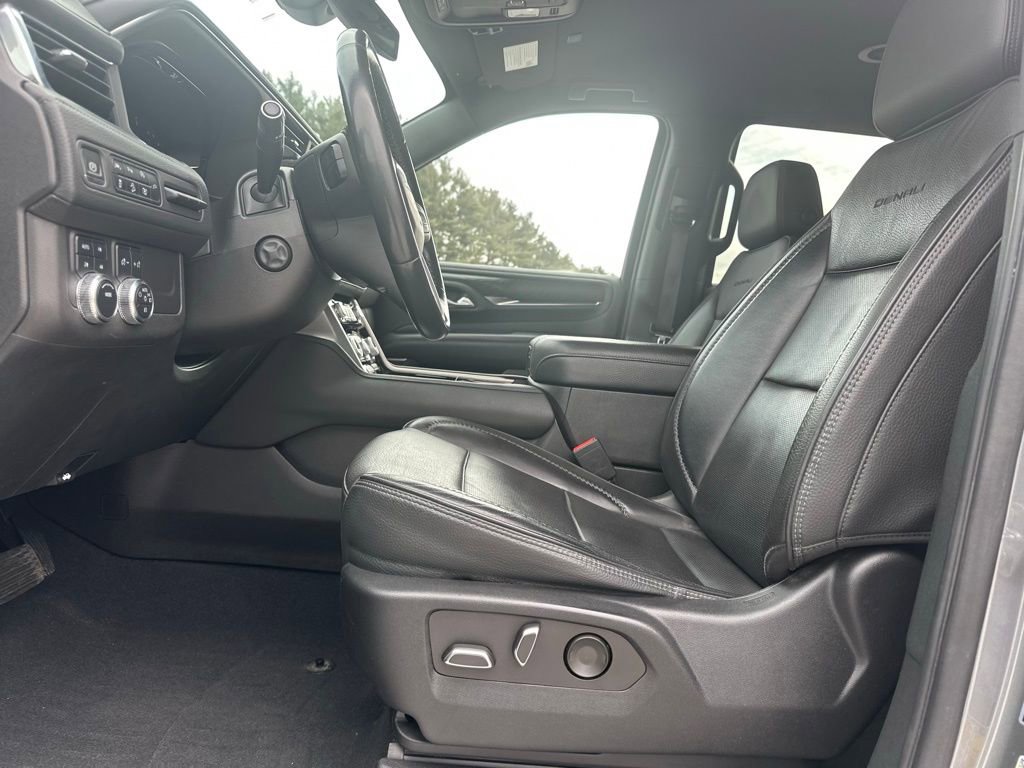 Used 2022 GMC Yukon Denali AWD/4WD image 13
