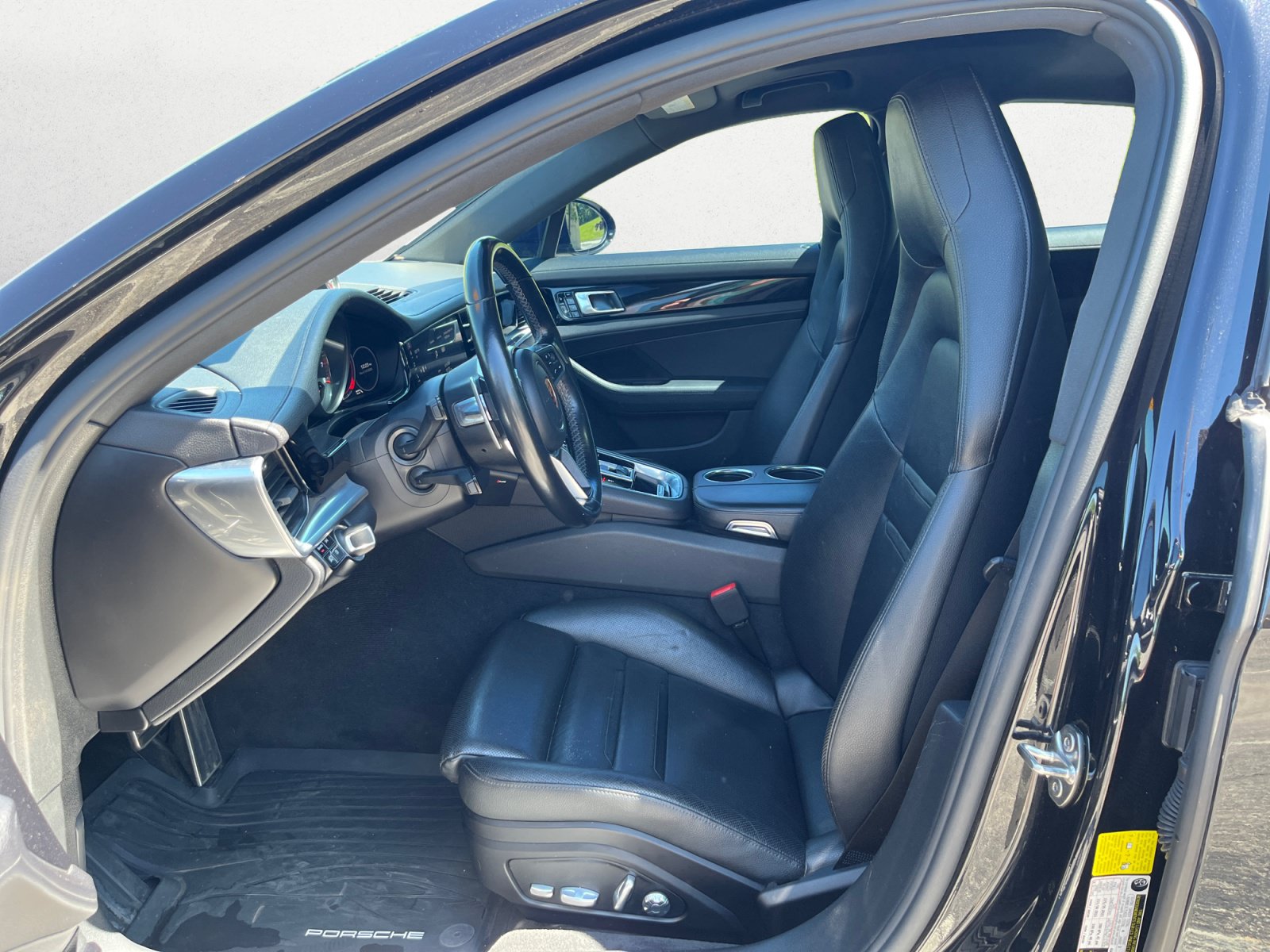 Used 2018 Porsche Panamera 4S AWD/4WD image 11
