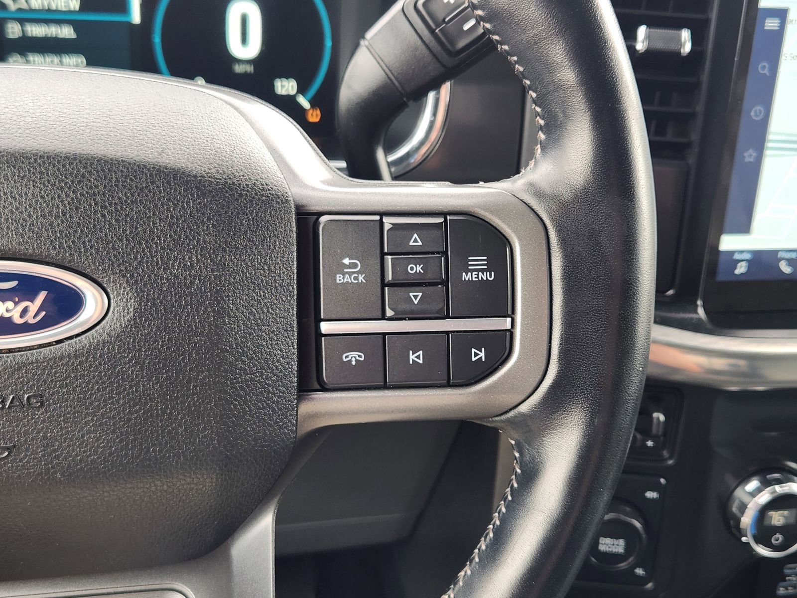 Used 2021 Ford F150 Lariat w/ Equipment Group 501A Mid image 31