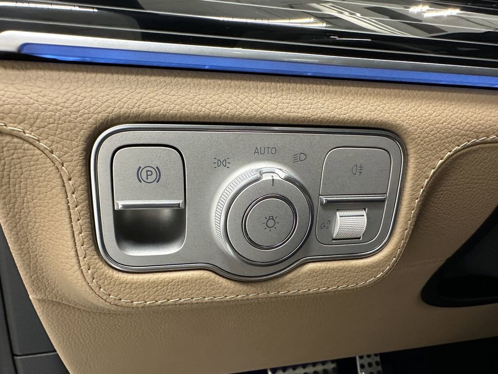New 2026 Mercedes-Benz GLS 580 4MATIC image 36