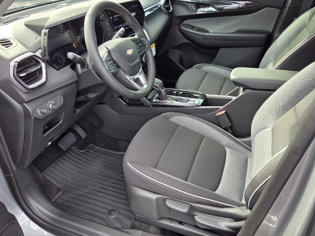 New 2026 Chevrolet TrailBlazer LT w/ LT Cold Weather Package FWD image 6