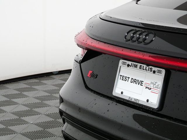 Used 2023 Audi RS e-tron GT image 36