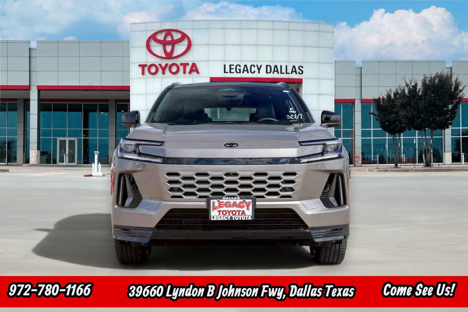 New 2026 Toyota RAV4 XSE w/ Panoramic Sun Roof Package AWD/4WD image 5