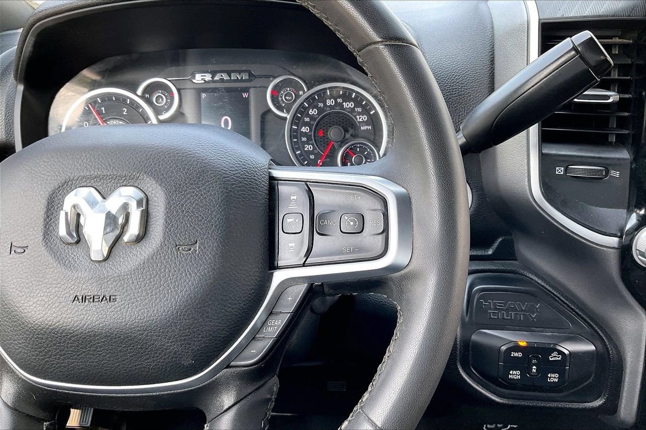 Used 2025 RAM 2500 Big Horn AWD/4WD image 30