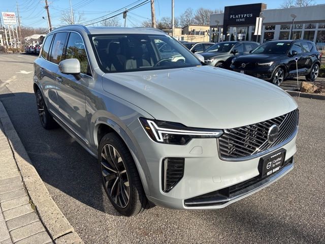 Used 2025 Volvo XC90 B6 Plus AWD/4WD image 7