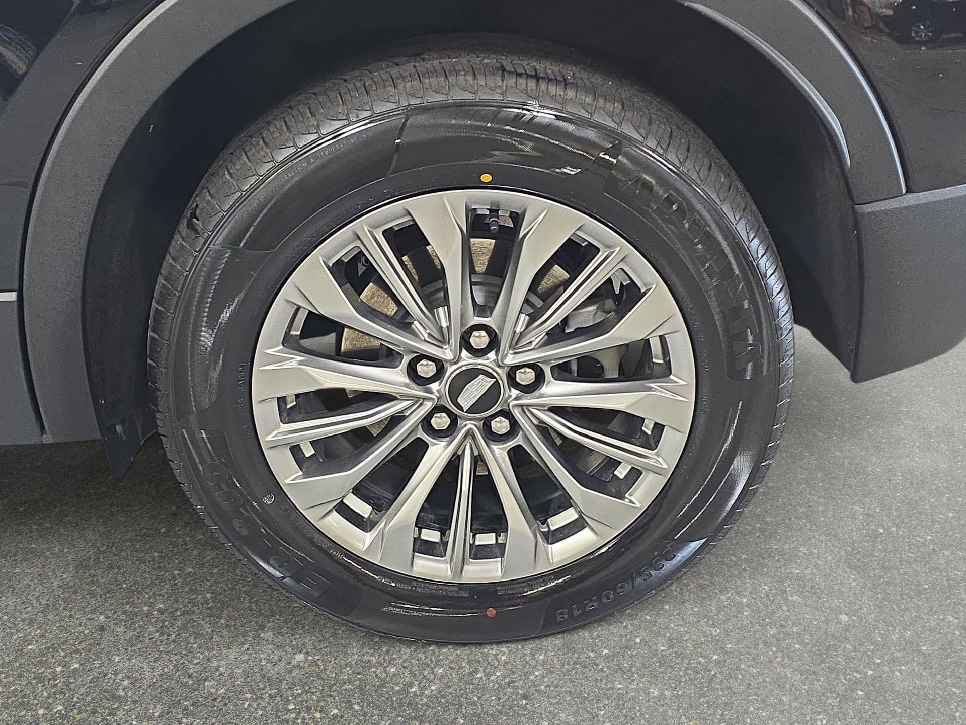 Used 2025 Cadillac XT4 Premium Luxury FWD image 31