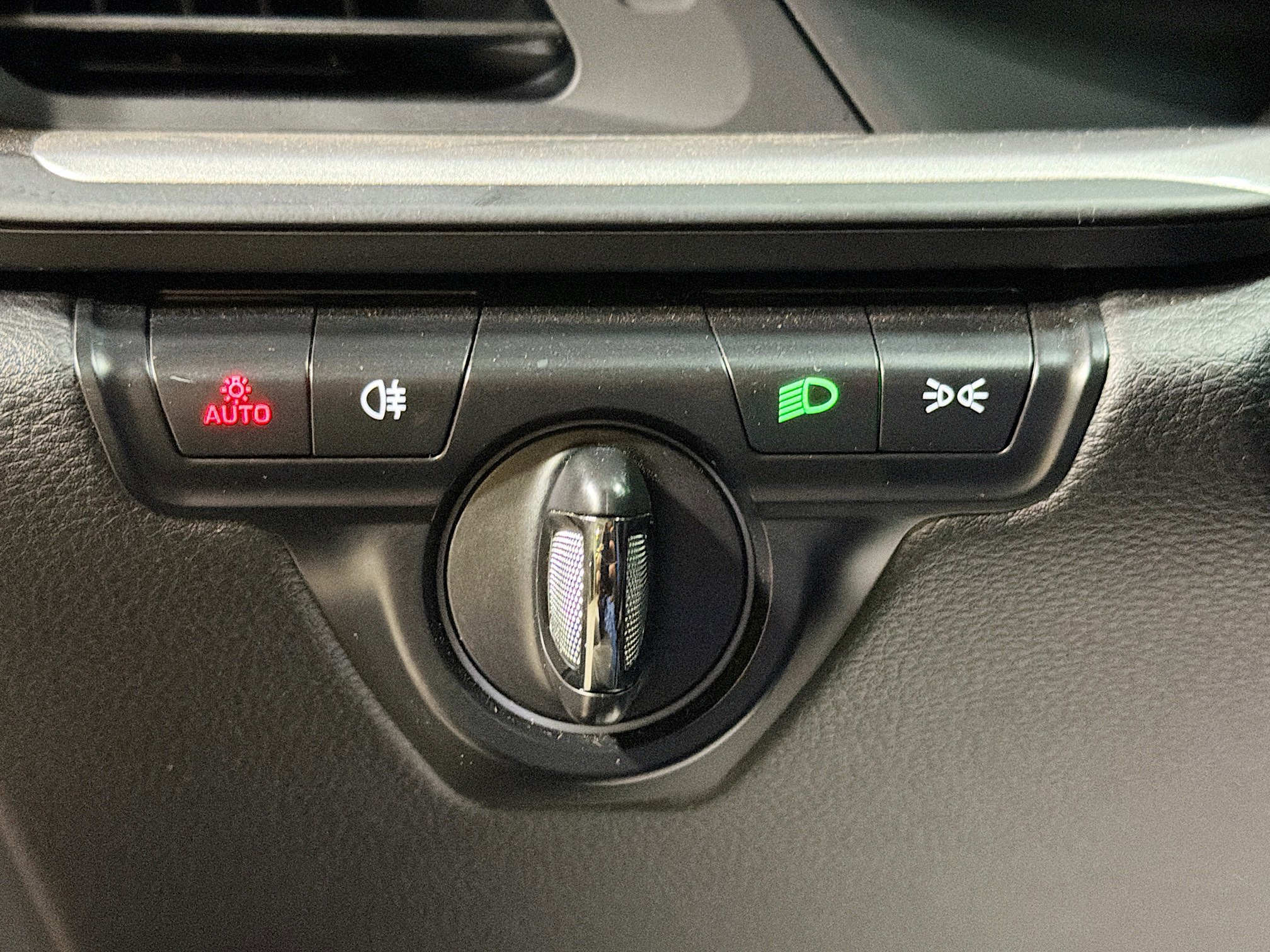 Certified 2024 Porsche 911 Carrera T image 31