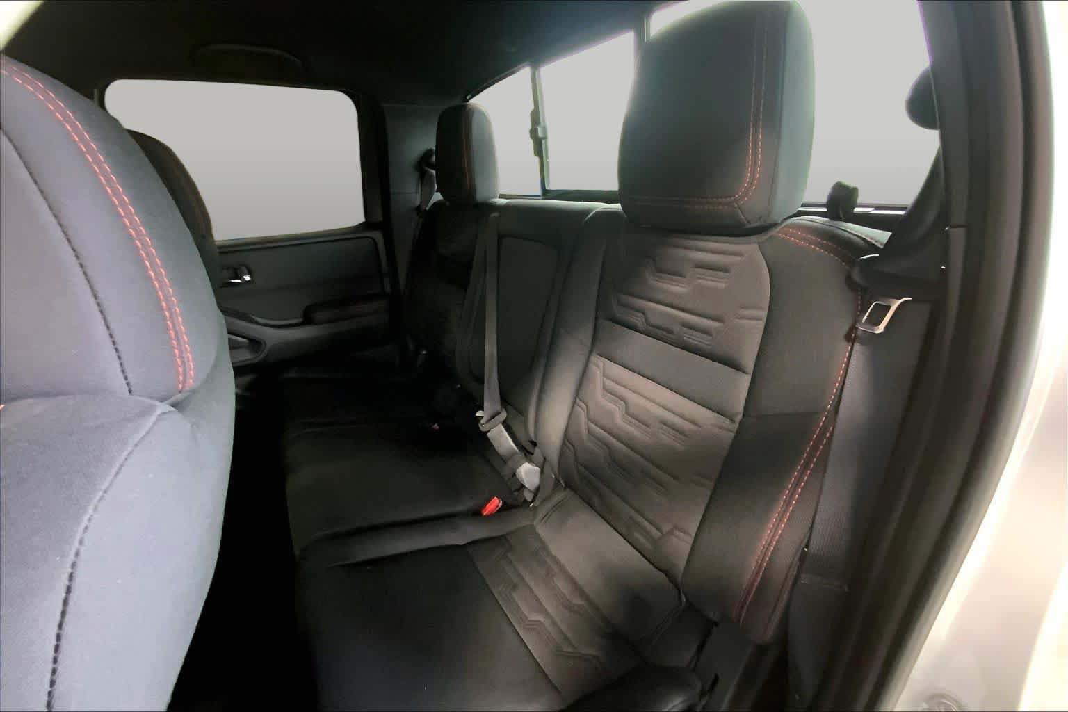 Used 2024 Nissan Frontier PRO-4X w/ Pro Convenience Package AWD/4WD image 20