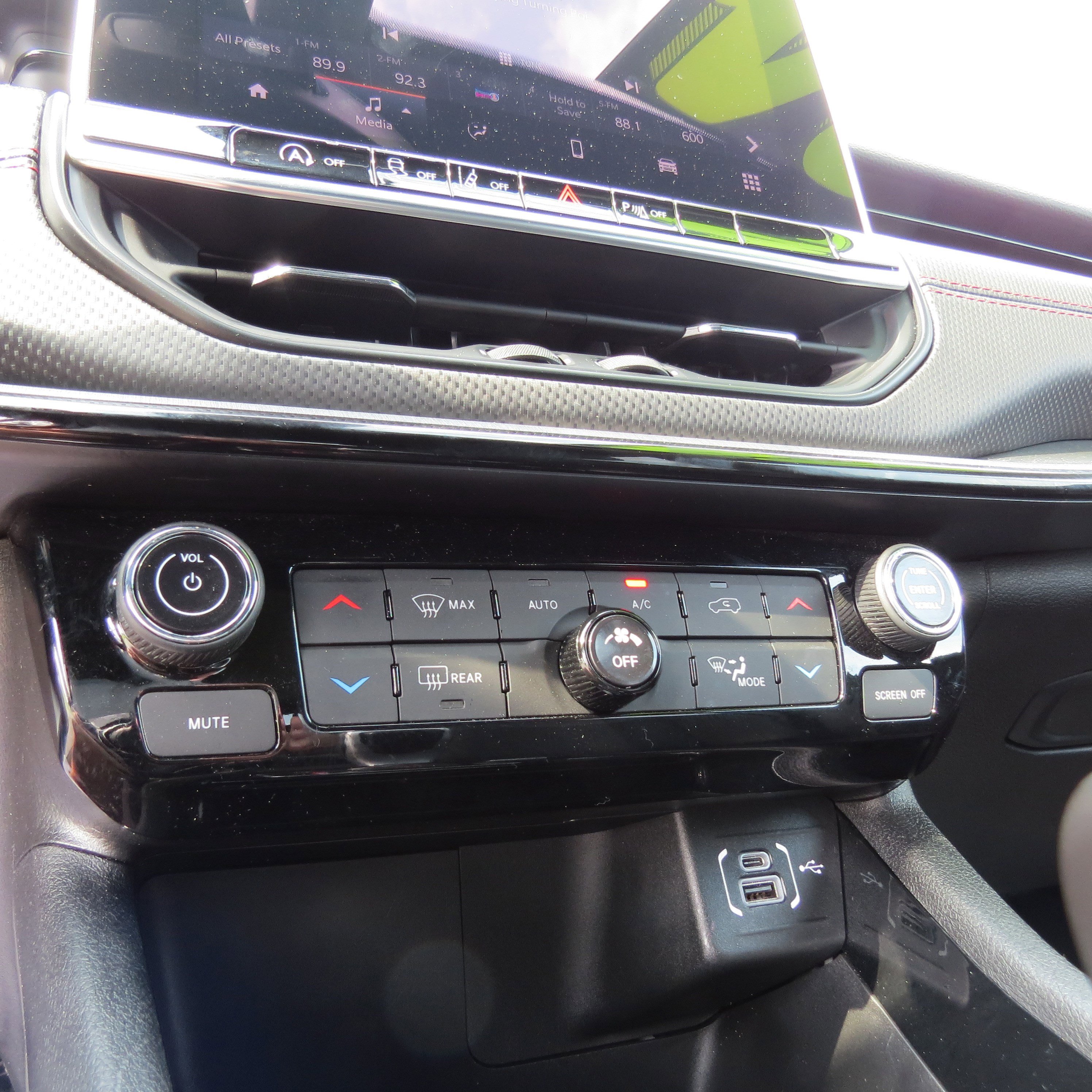 Used 2024 Jeep Compass Trailhawk image 22