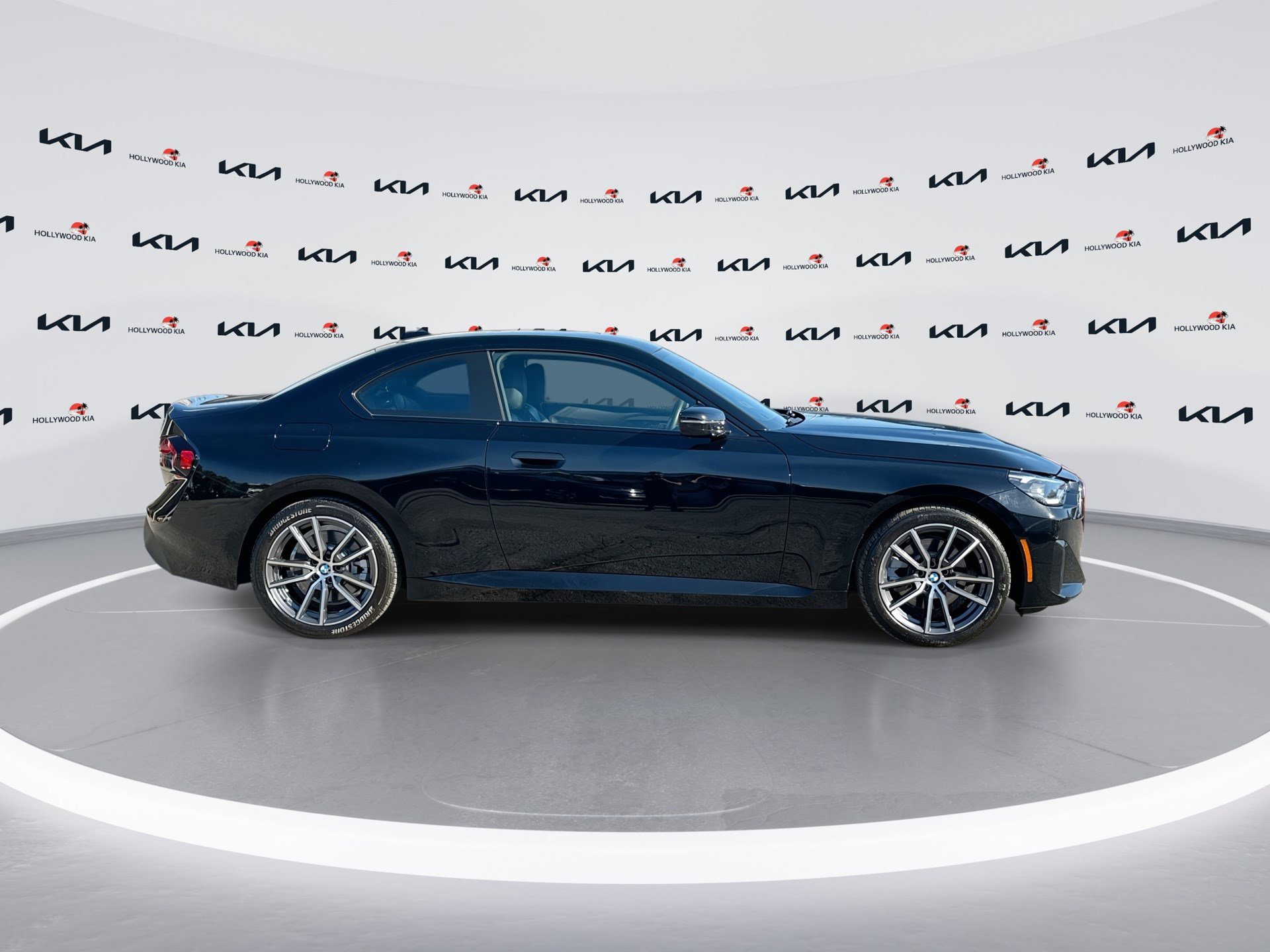 Used 2024 BMW 230i xDrive Coupe image 9