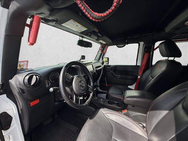 Used 2017 Jeep Wrangler Unlimited Rubicon AWD/4WD image 16