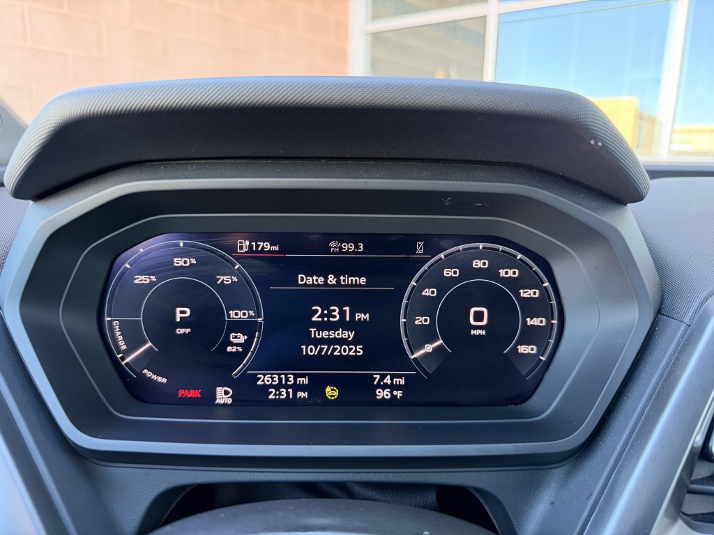 Used 2024 Audi Q4 e-tron Premium w/ Convenience Package image 17