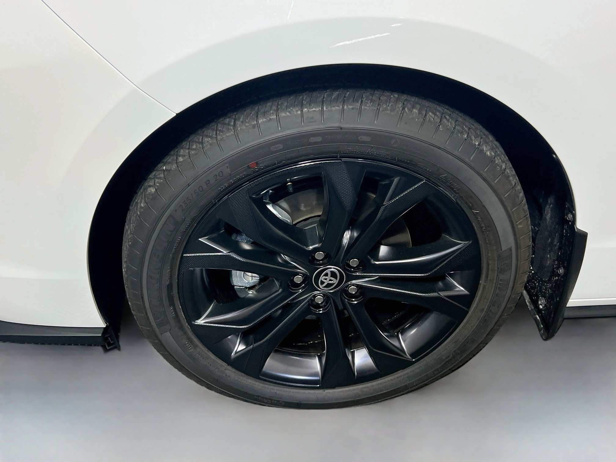 New 2026 Toyota Sienna XSE FWD image 13