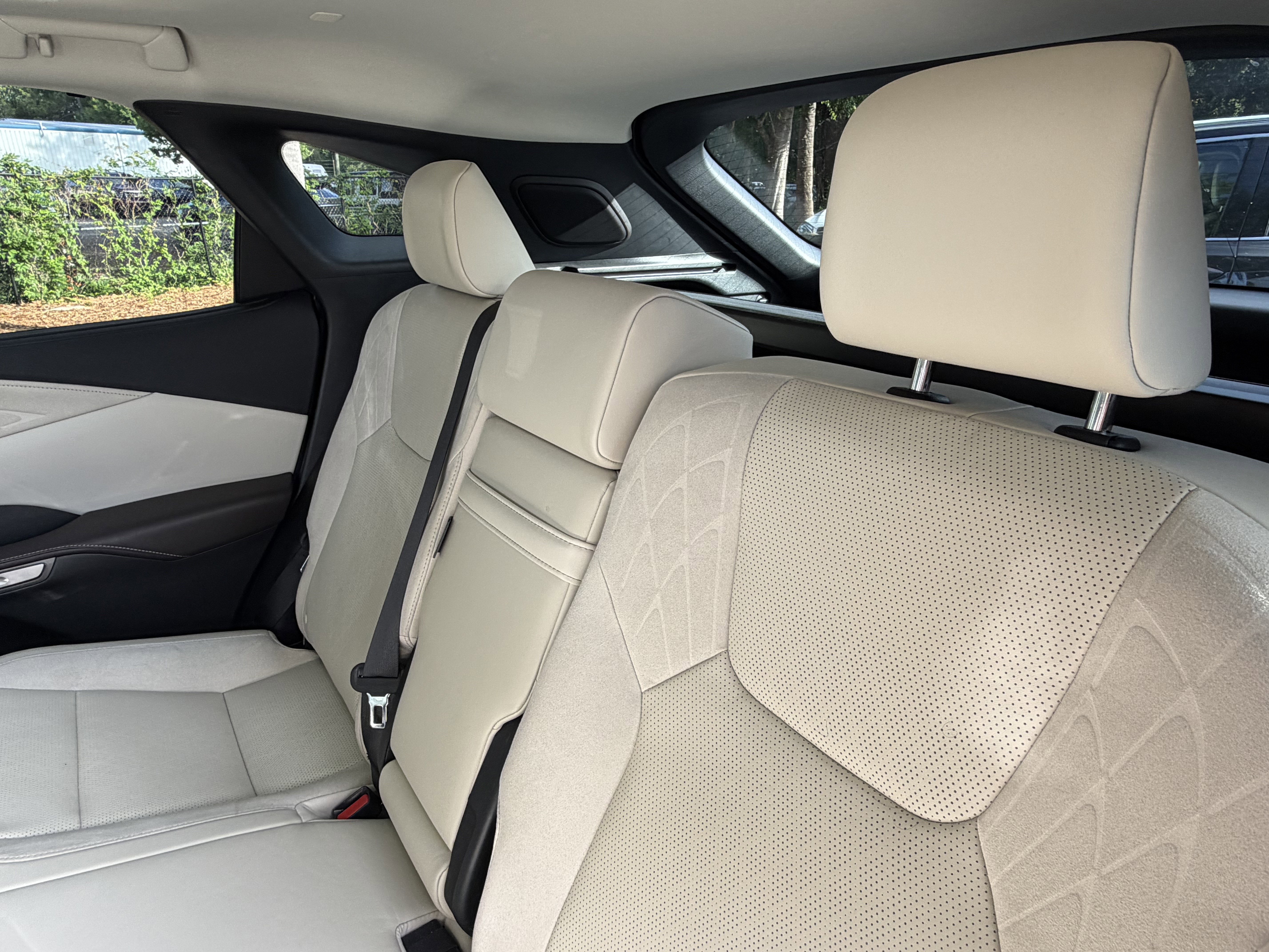 Used 2024 Lexus RX 350 FWD w/ Convenience Package image 32
