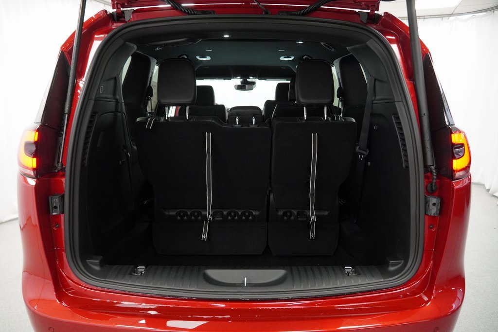 Certified 2025 Chrysler Pacifica Select image 38