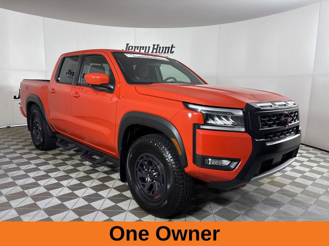 Used 2025 Nissan Frontier PRO-4X w/ Pro Convenience Package image 4