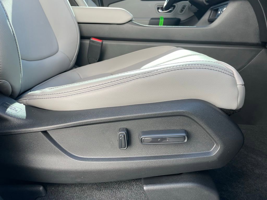 Used 2025 Honda Pilot EX-L image 28