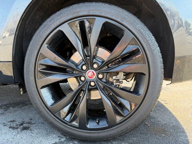 Used 2023 Jaguar F-PACE S image 25