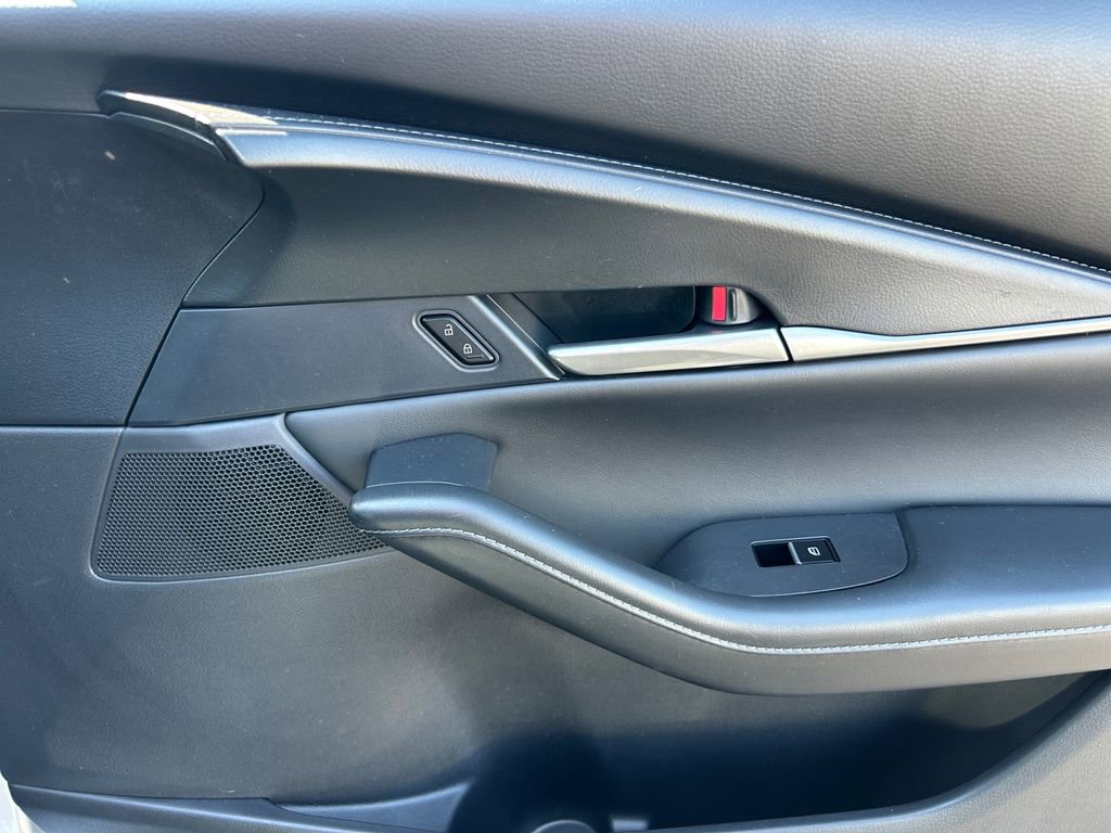 Used 2021 MAZDA CX-30 AWD 2.5 S w/ Select Package image 23