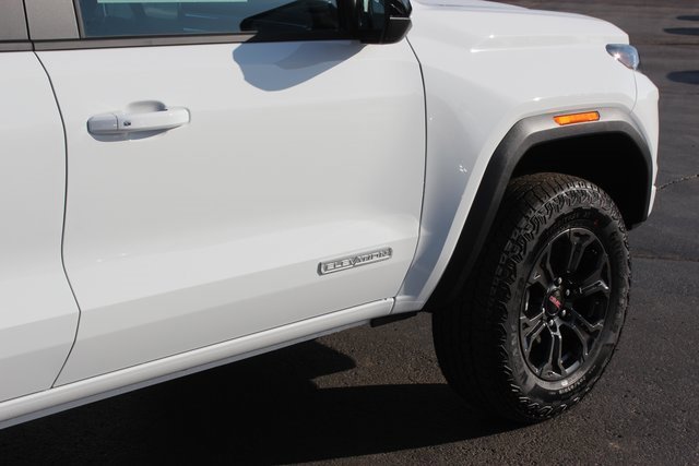 New 2025 GMC Canyon Elevation w/ Convenience Package image 12