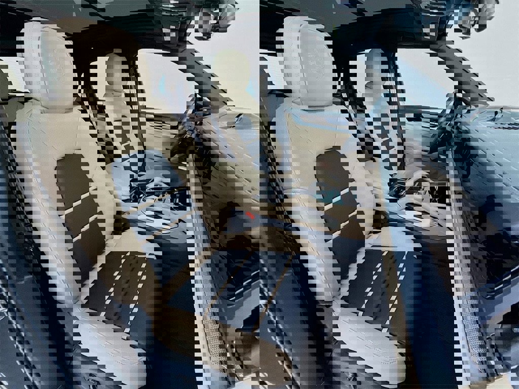 New 2026 Porsche Cayenne image 33