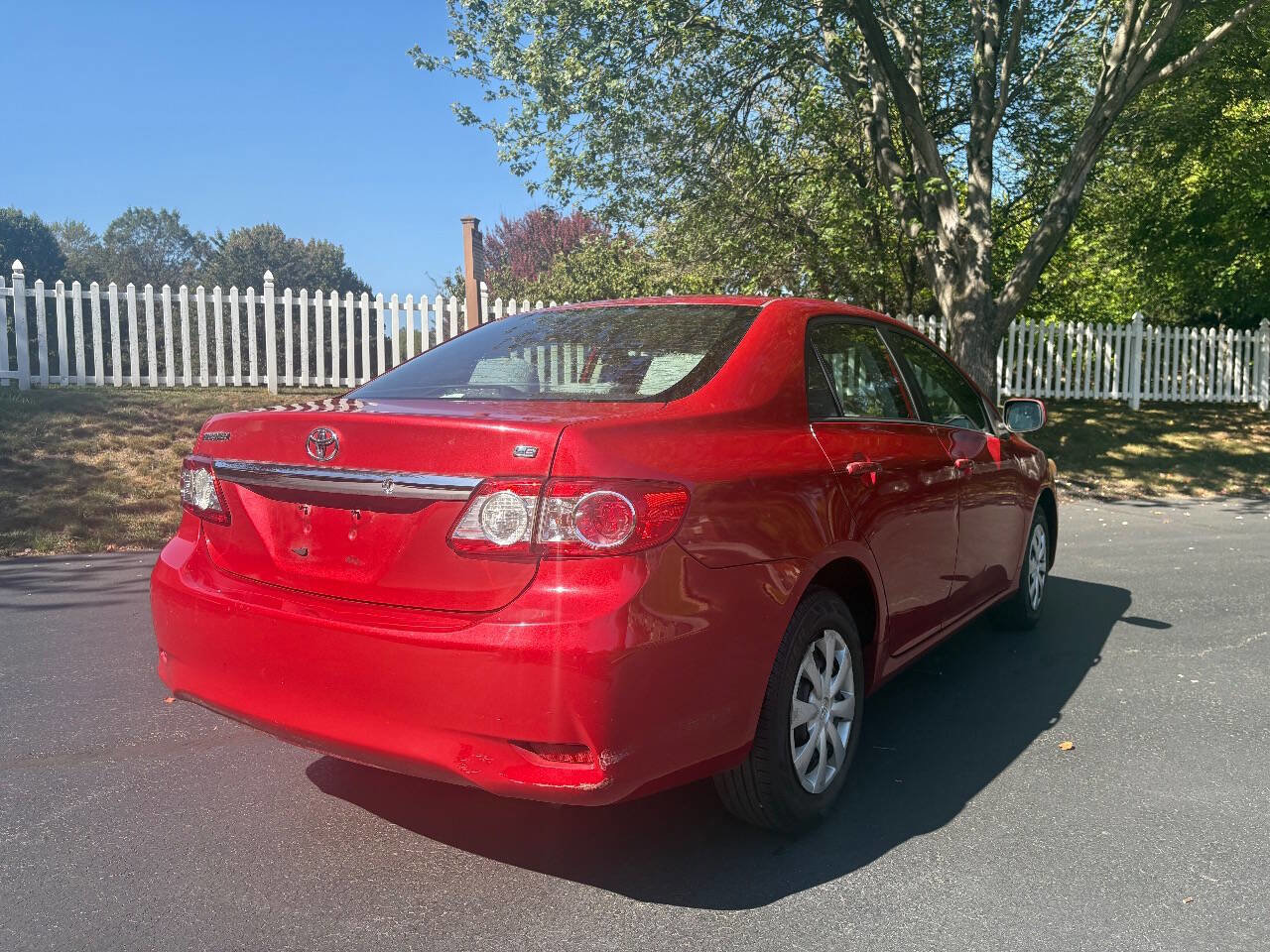 Used 2011 Toyota Corolla LE image 7