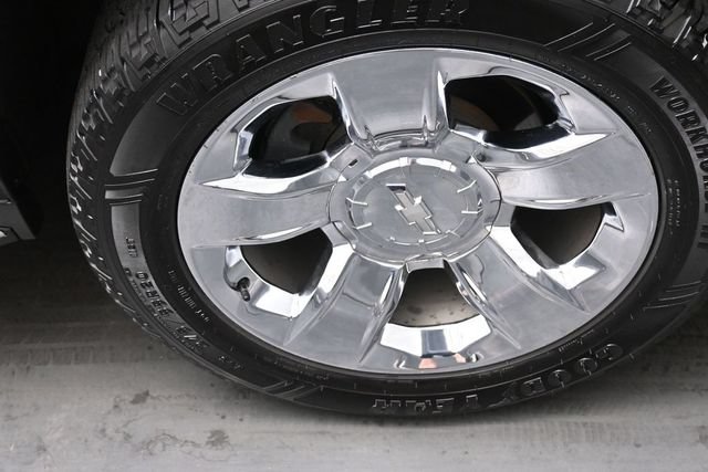 Used 2017 Chevrolet Tahoe Premier AWD/4WD image 33