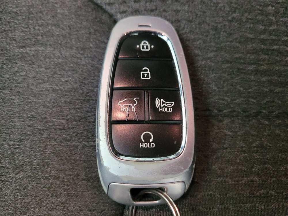 Used 2023 Hyundai Santa Fe SEL image 32