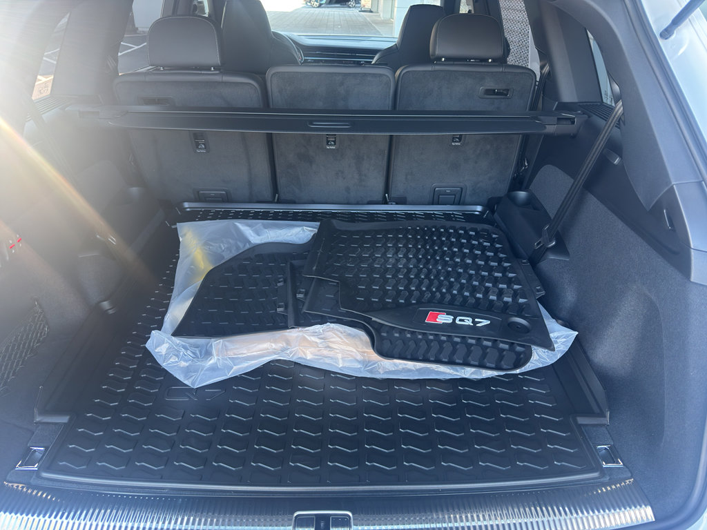 New 2026 Audi SQ7 Premium Plus image 24