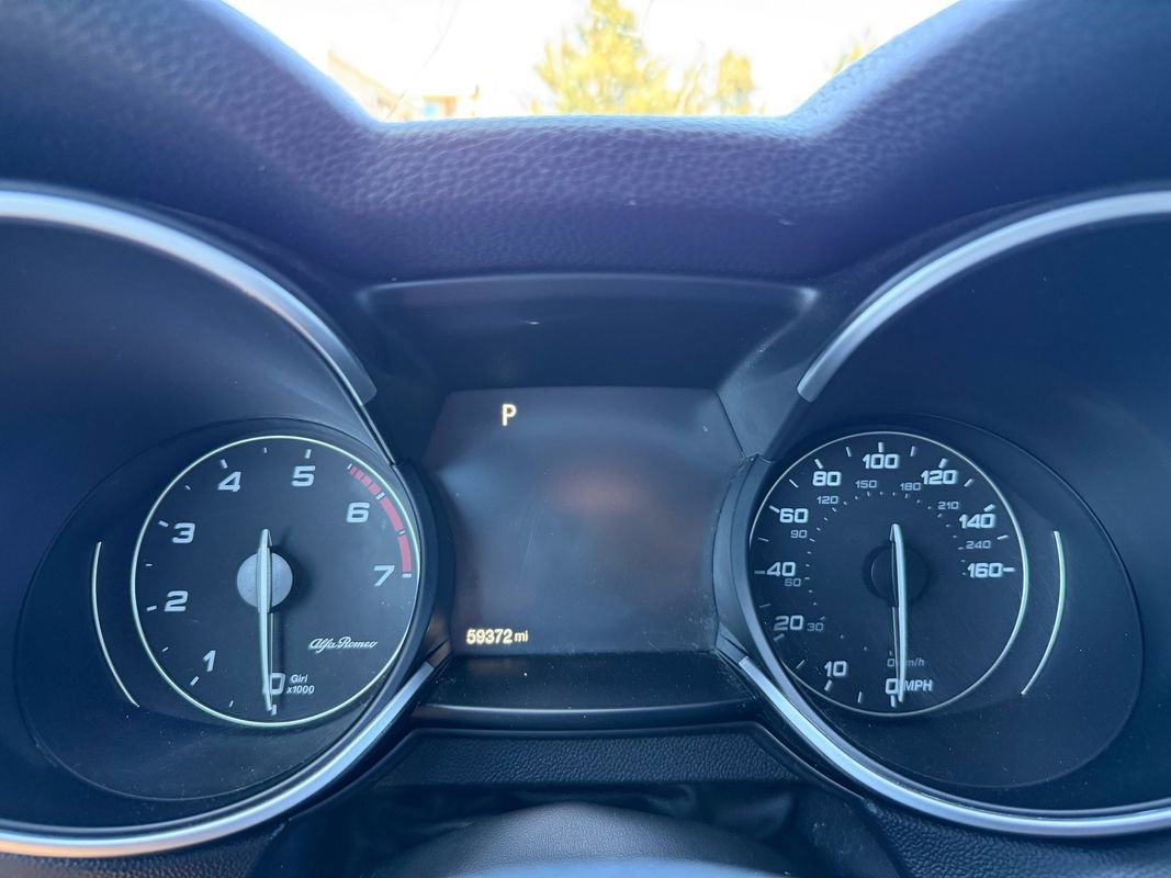 Used 2018 Alfa Romeo Stelvio Ti Sport image 34