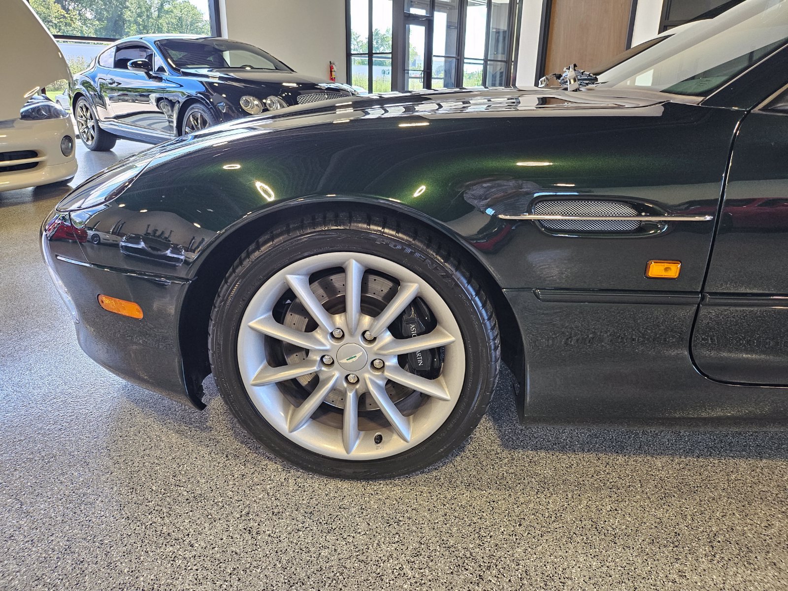 Used 2003 Aston Martin DB7 Vantage RWD image 14