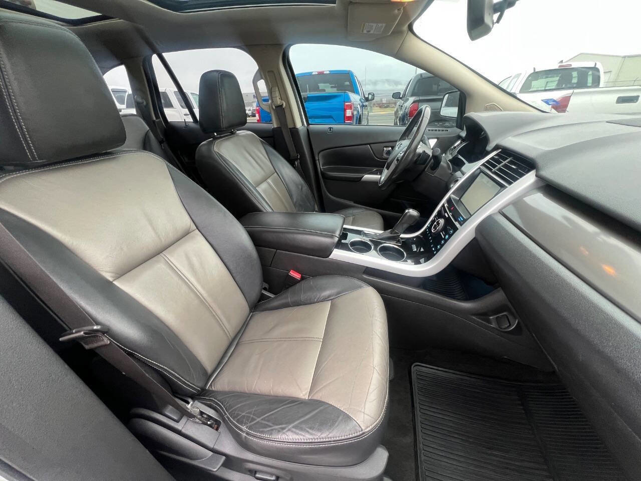 Used 2011 Ford Edge Sport w/ Canadian Touring Pkg image 7