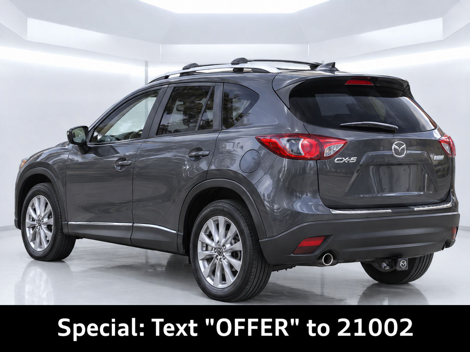 Used 2016 MAZDA CX-5 Touring w/ Bose/Moonroof Package FWD image 3