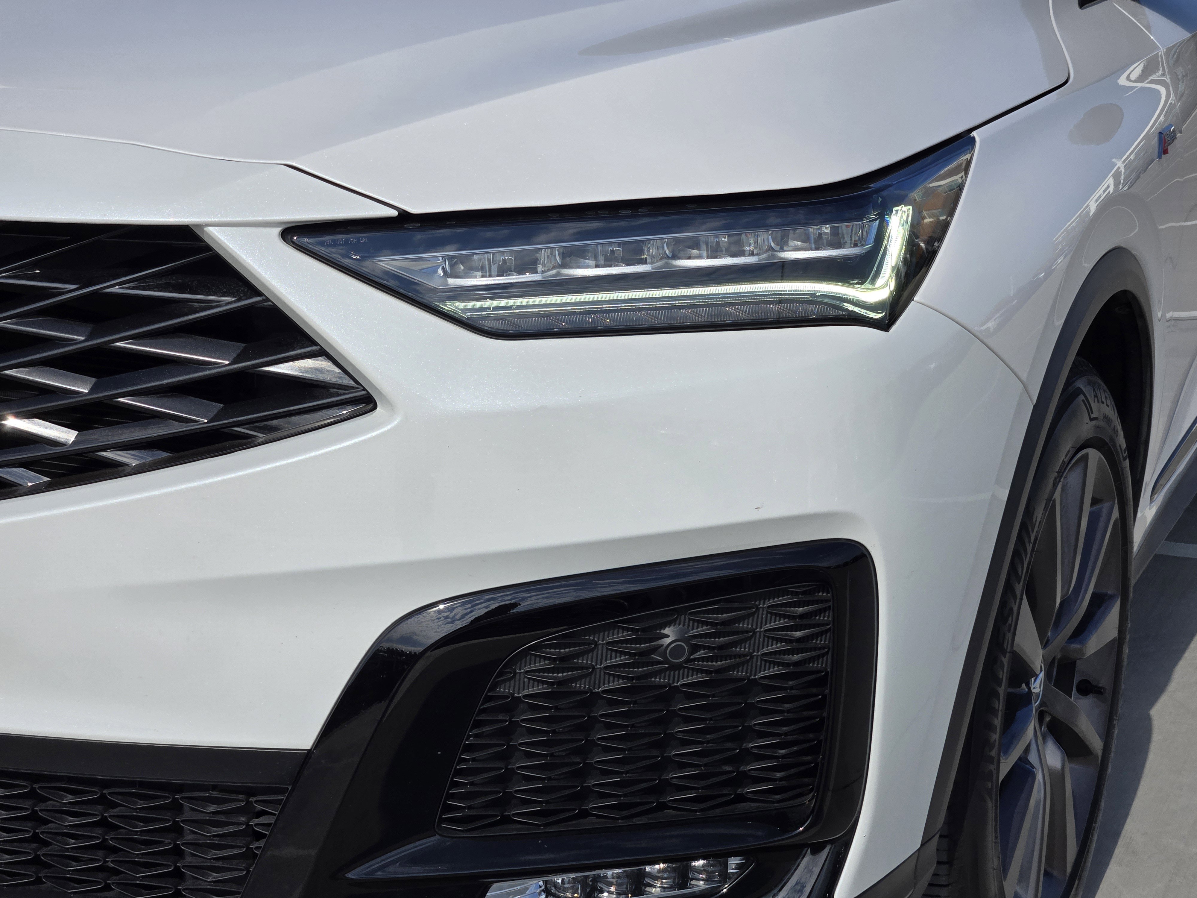 Used 2026 Acura MDX A-Spec image 7