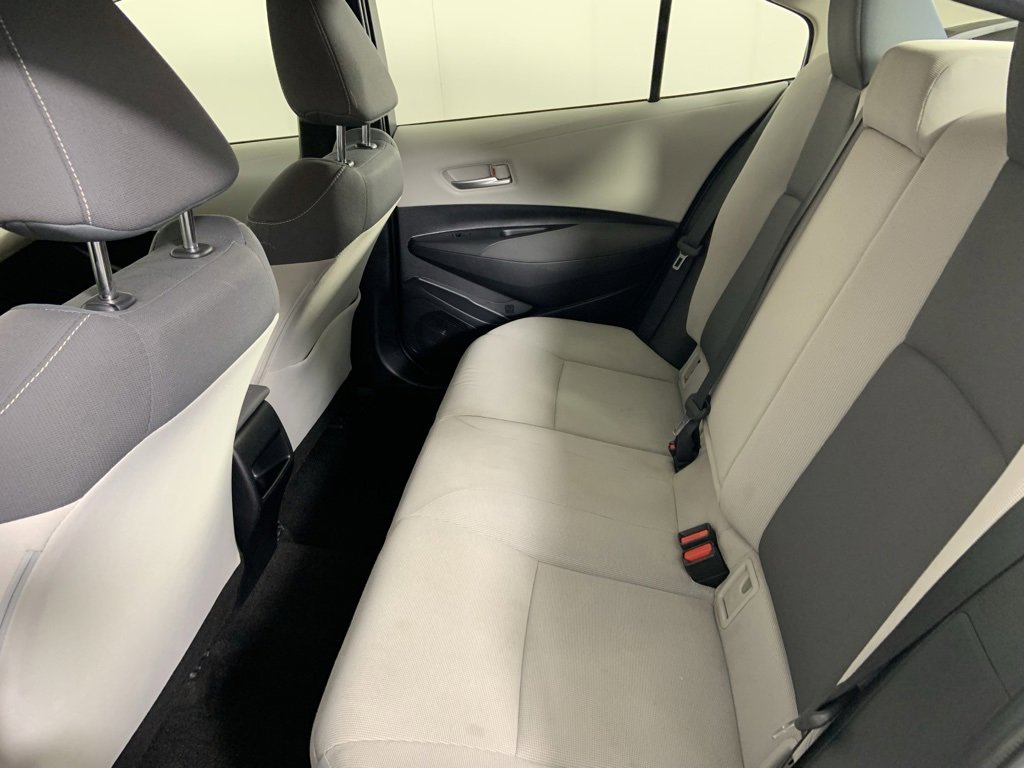 Used 2021 Toyota Corolla LE image 17