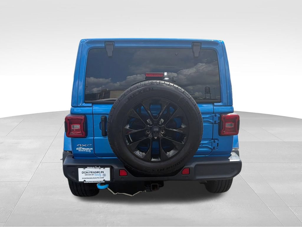 Used 2024 Jeep Wrangler Unlimited Sahara w/ Technology Group AWD/4WD image 6