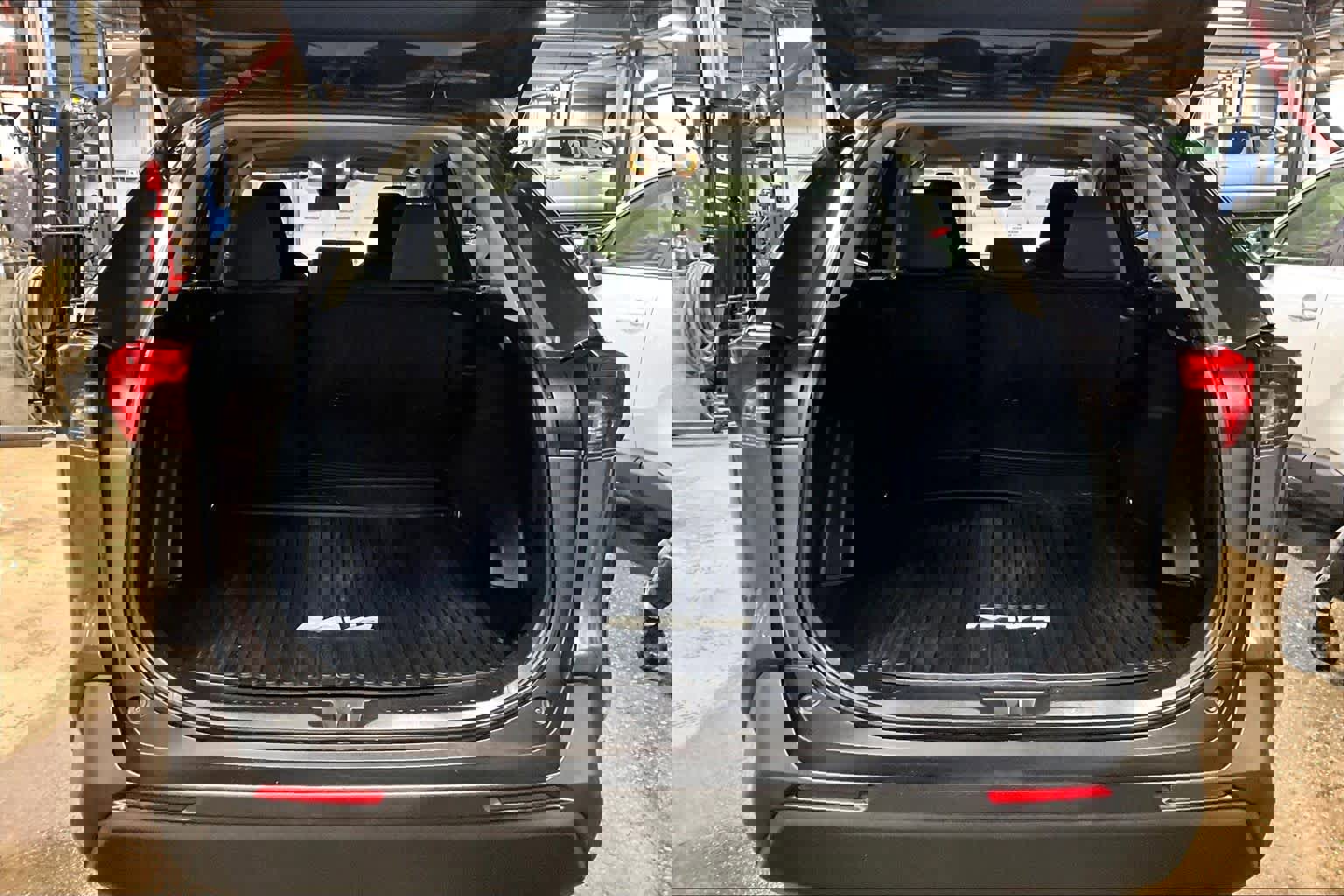 Used 2020 Toyota RAV4 XLE w/ All Weather Liner Package image 29